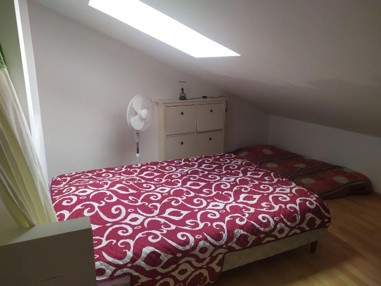 Duplex Avec Jardin Et Grande Terrasse 8-10 Personnes Villa Campagnan Luaran gambar